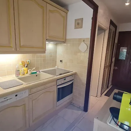 Sublime 2 Pieces Avec Clim, Terrasse, Piscine Et Parking Prive, Proche Plages Et Commerces A - Fr-1-780-20 Sainte-Maxime